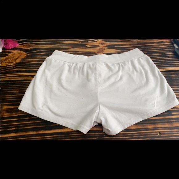 beach shorts - Picture 5 of 6